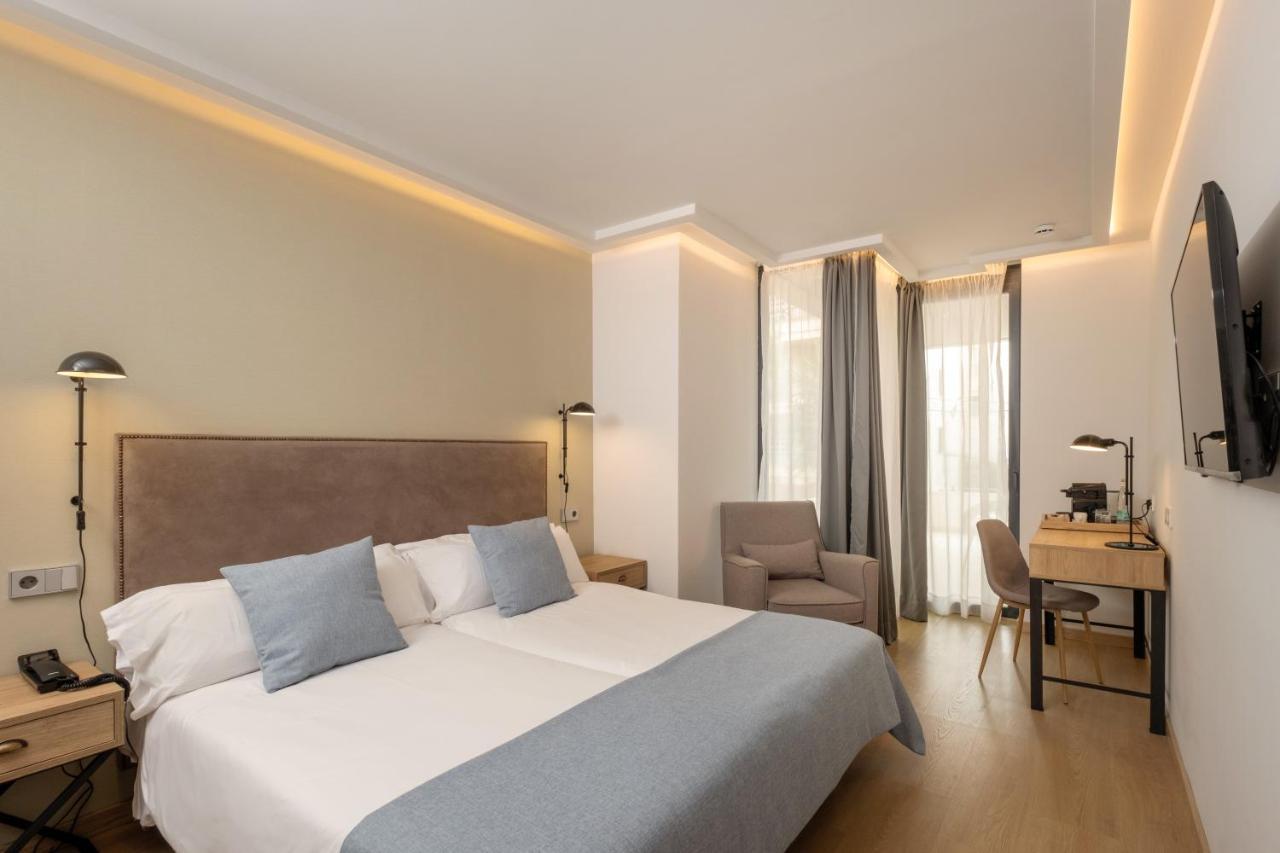 Kyrat Amarac Suites Cala Millor  Exterior photo